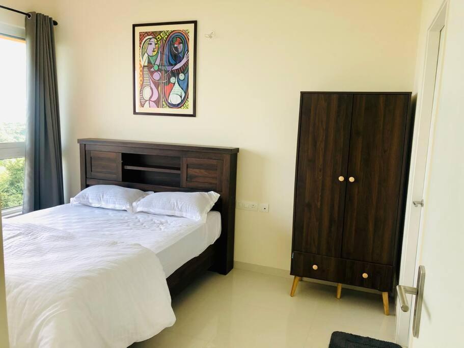 Lovely 2-Bedroom Sea View Serviced Apartment Dabolim Goa Екстер'єр фото